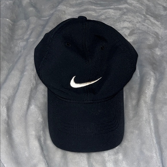 Nike Golf Hat - Picture 1 of 5